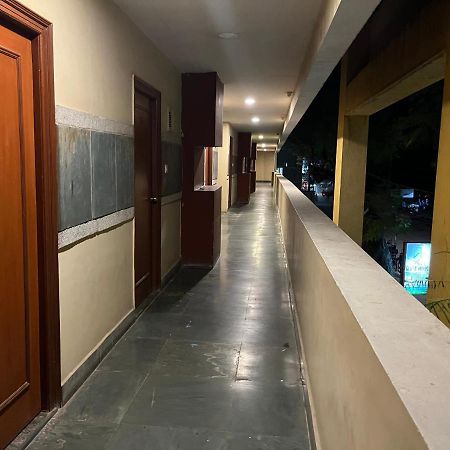 Asr Guesthouse ティルパティ エクステリア 写真